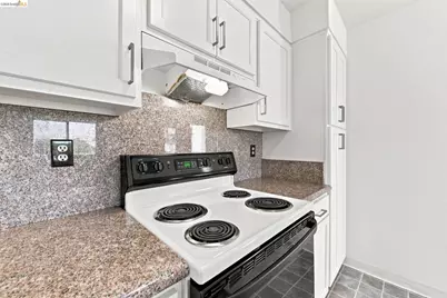 39206 Guardino Dr #302, Fremont, CA 94538 - Photo 6
