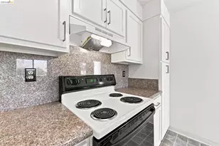39206 Guardino Dr, Fremont, CA 94538 - Photo 6
