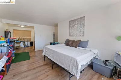 9833 Walnut St, Oakland, CA 94603 - Photo 32
