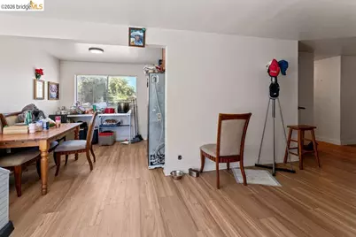 9833 Walnut St, Oakland, CA 94603 - Photo 12