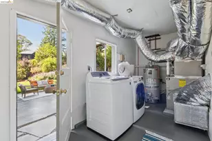 200 Fairlawn Dr, Berkeley, CA 94708 - Photo 50