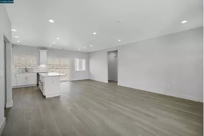 2102 Paige Ct, Pittsburg, CA 94565 - Photo 14