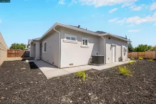 2102 Paige Ct, Pittsburg, CA 94565 - Photo 44