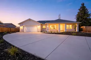 2102 Paige Ct, Pittsburg, CA 94565 - Photo 2
