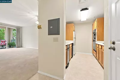 1840 Tice Creek Dr #2245, Walnut Creek, CA 94595 - Photo 4