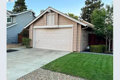 2061 Eilene Dr, Pleasanton, CA 94588 - Photo 2
