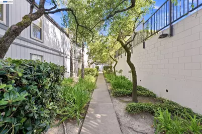 2075 Ascot Dr #119, Moraga, CA 94556 - Photo 24