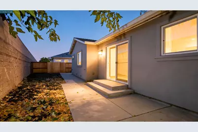 2100 Paige Ct, Pittsburg, CA 94565 - Photo 4