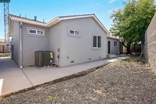2100 Paige Ct, Pittsburg, CA 94565 - Photo 36