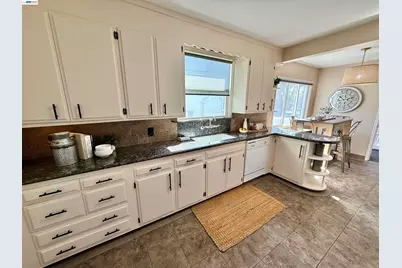 272 Lorraine Blvd, San Leandro, CA 94577 - Photo 20