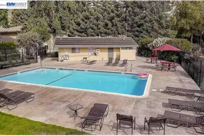 8185 Arroyo Dr #3, Pleasanton, CA 94588 - Photo 22