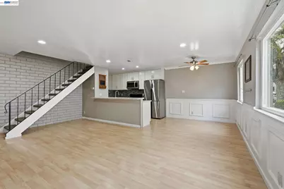 8185 Arroyo Dr #3, Pleasanton, CA 94588 - Photo 6