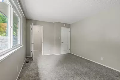 8185 Arroyo Dr #3, Pleasanton, CA 94588 - Photo 18