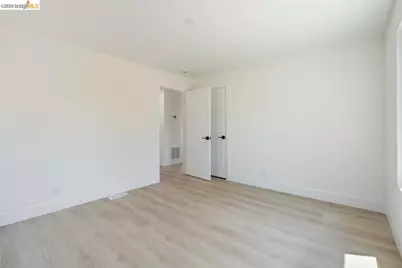 1923 Thompson Ln, El Sobrante, CA 94803 - Photo 22