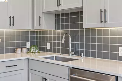 10300 San Pablo Ave #203, El Cerrito, CA 94530 - Photo 12