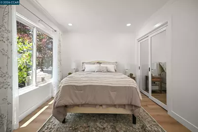 2045 Pine Knoll Drive #6, Walnut Creek, CA 94595 - Photo 22