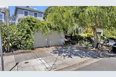 4239 Howe St, Oakland, CA 94611 - Photo 4