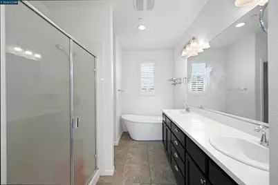 531 Lavender Dr, Vacaville, CA 95687 - Photo 42
