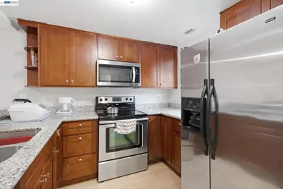 6279 Joaquin Murieta Ave #D, Newark, CA 94560 - Photo 10