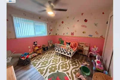 20275 Stanton Ave, Castro Valley, CA 94546 - Photo 10