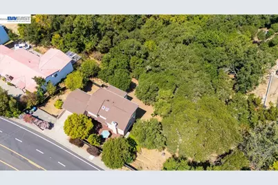 27468 Hayward Blvd, Hayward, CA 94542 - Photo 72
