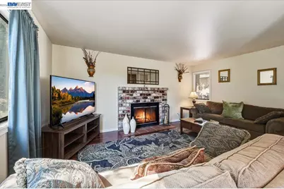 27468 Hayward Blvd, Hayward, CA 94542 - Photo 30