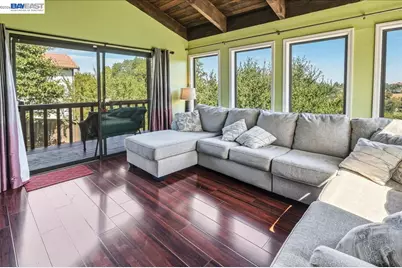 27468 Hayward Blvd, Hayward, CA 94542 - Photo 38