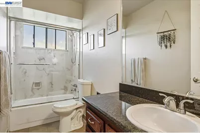 27468 Hayward Blvd, Hayward, CA 94542 - Photo 52