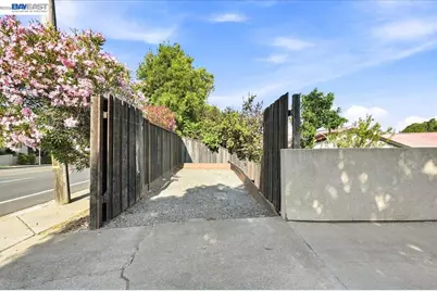 27468 Hayward Blvd, Hayward, CA 94542 - Photo 88