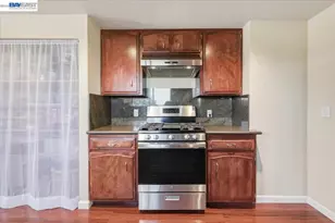 27468 Hayward Blvd, Hayward, CA 94542 - Photo 20