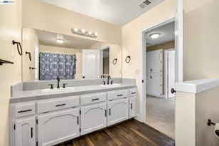 2034 Wrenwood Ave, Clovis, CA 93611 - Photo 36