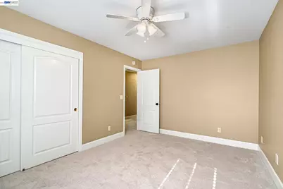 2034 Wrenwood Ave, Clovis, CA 93611 - Photo 38