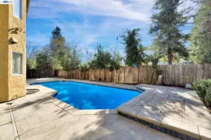 2034 Wrenwood Ave, Clovis, CA 93611 - Photo 52