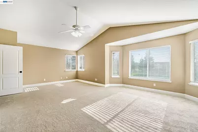 2034 Wrenwood Ave, Clovis, CA 93611 - Photo 44