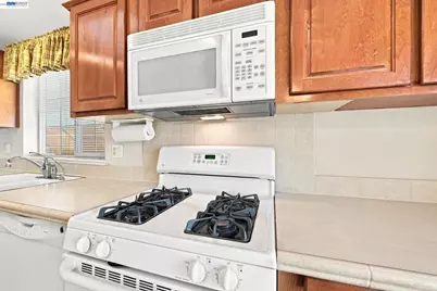 29020 Berkeley, Hayward, CA 94544 - Photo 12