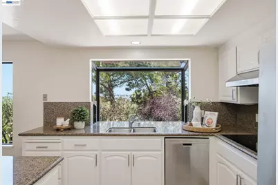 45960 Sentinel Pl, Fremont, CA 94539 - Photo 16
