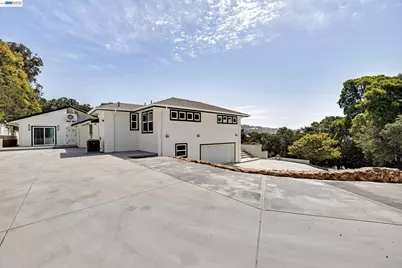 4363 Short Hill Road, Oakland, CA 94605 - Photo 50
