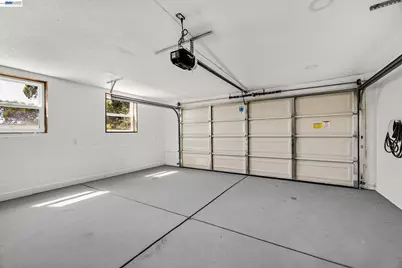 4363 Short Hill Road, Oakland, CA 94605 - Photo 36