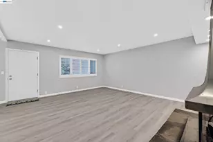 2133 Santa Clara Ave, Alameda, CA 94501 - Photo 14