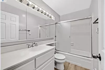 2133 Santa Clara Ave #328, Alameda, CA 94501 - Photo 22