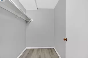 2133 Santa Clara Ave, Alameda, CA 94501 - Photo 18