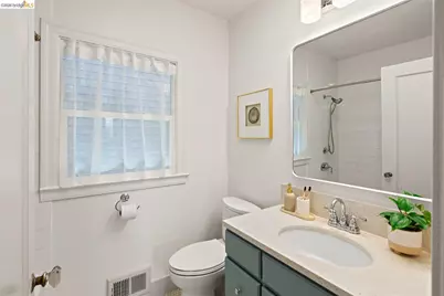 645 Madison St., Albany, CA 94706 - Photo 32