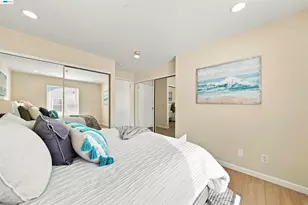 690 Applause Pl, San Jose, CA 95134 - Photo 18