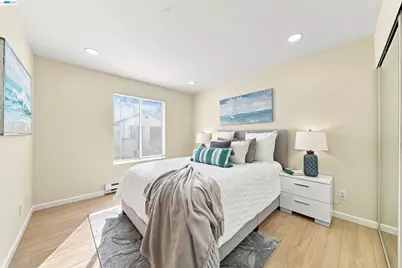 690 Applause Pl, San Jose, CA 95134 - Photo 16