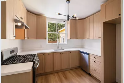 7465 Curry Ave, El Cerrito, CA 94530 - Photo 18