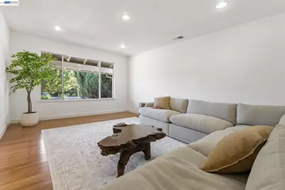 1486 Scaraway Dr, San Jose, CA 95132 - Photo 16