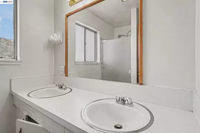24732 Woodacre Ave, Hayward, CA 94544 - Photo 22