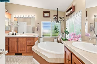 51 Terrace Dr, Concord, CA 94518 - Photo 26