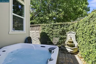 51 Terrace Dr, Concord, CA 94518 - Photo 30
