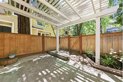 709 Center Ave, Martinez, CA 94553 - Photo 28